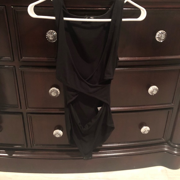 Express Cutout Crossed bodysuit - Picture 2 of 2